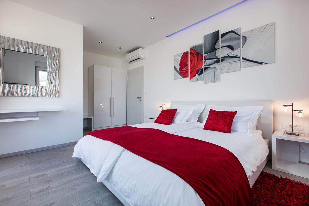 Villa Palladium Makarska Room photo